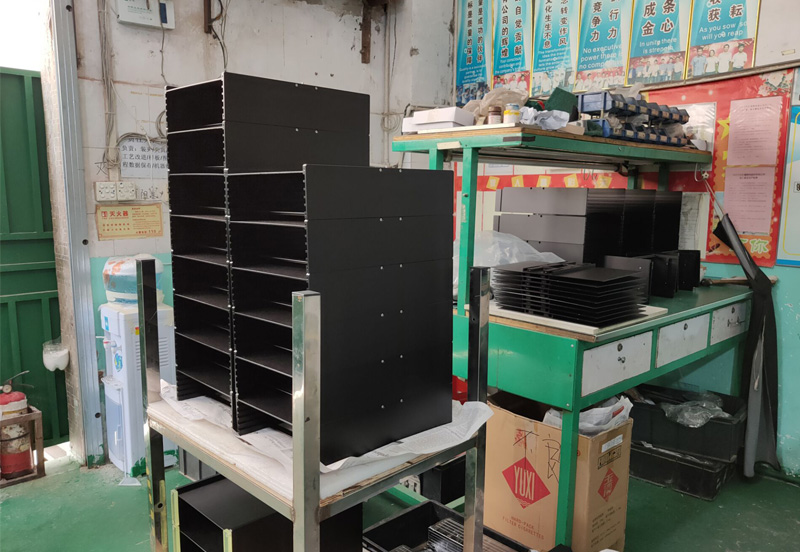晶元料盒廠家加工車間