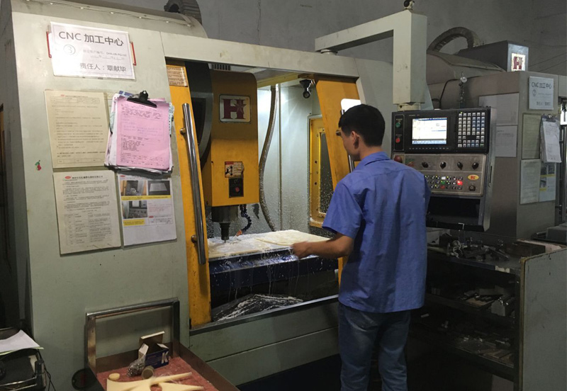 錫膏先進先出工裝廠家加工車間.jpg